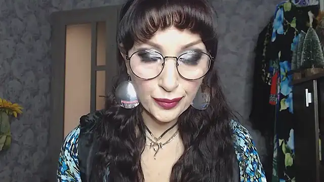 Aziza1 online show from November 10, 2025, 8:41 am