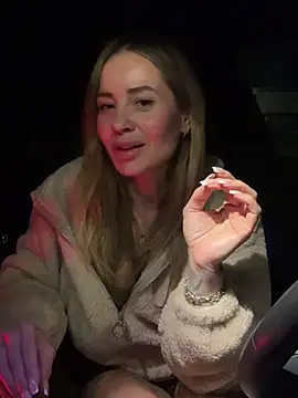 Etwas neugierig online show from March 11, 2025, 6:52 pm