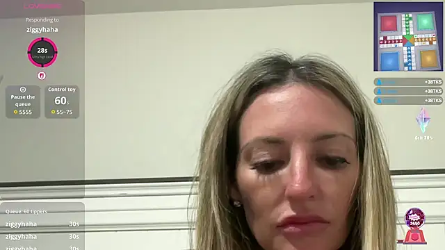 AmandaStarryNight online show from April 28, 2026, 12:42 am