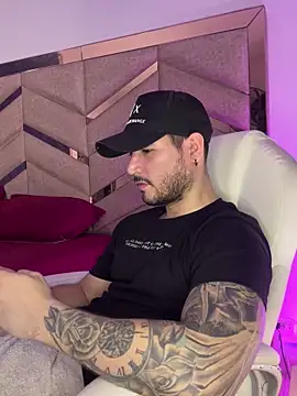 Snapshot of nicolasx1000 chatting on March 4, 2025, 9:54 pm nicolasx1000 online show from March 4, 2025, 9:54 pm