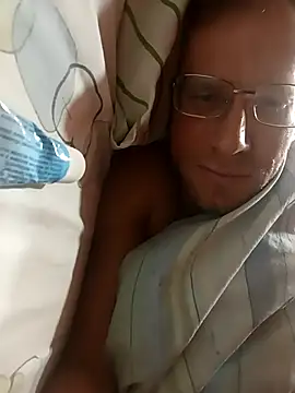 yatshen online show from December 5, 2025, 4:27 pm