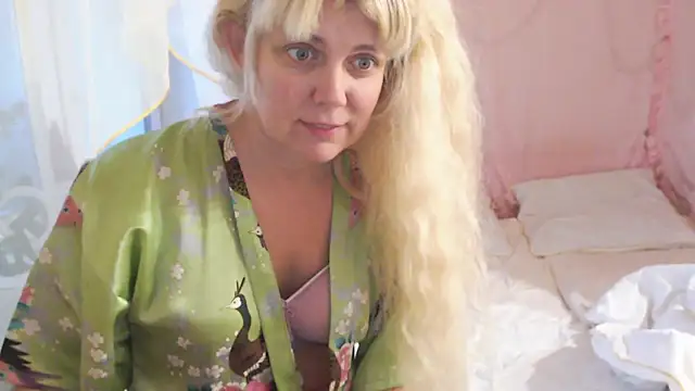 SunnySylvia online show from November 27, 2025, 5:30 am