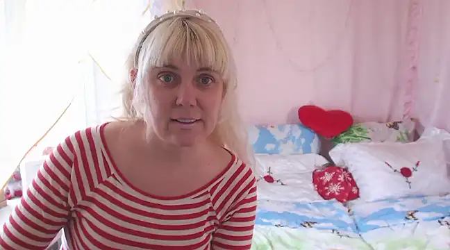 SunnySylvia online show from March 2, 2025, 11:30 am