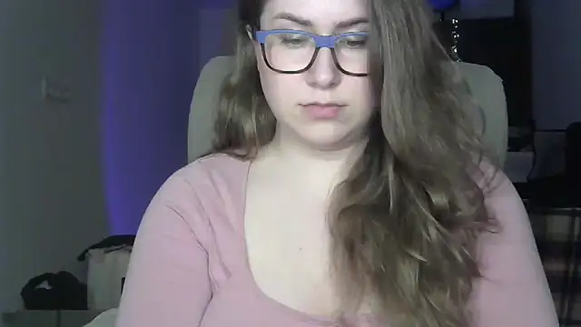 SeasonalSomeone online show from May 17, 2026, 11:27 pm