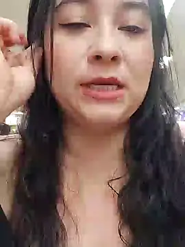 Babby Angel  online show from January 8, 2025, 8:39 pm