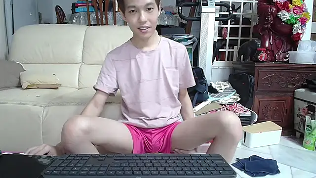 andrewooi online show from March 8, 2025, 2:19 pm