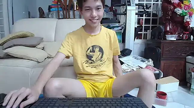 andrewooi online show from March 22, 2025, 4:58 pm