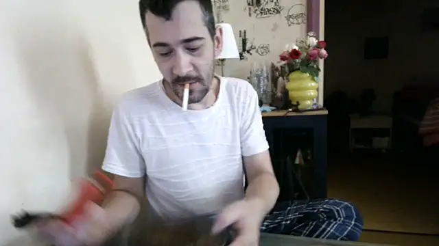 Snapshot of Ethangay chatting on September 18, 2025, 2:20 pm Ethangay online show from September 18, 2025, 2:20 pm