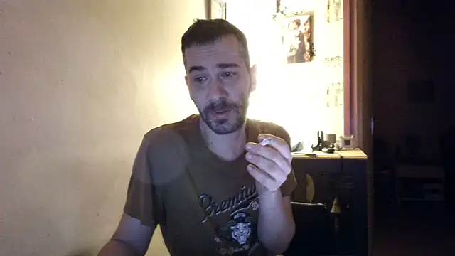 Snapshot of Ethangay chatting on November 12, 2025, 7:23 am Ethangay online show from November 12, 2025, 7:23 am