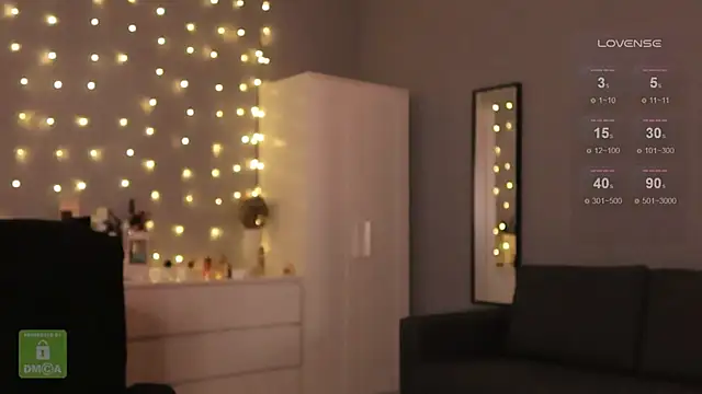 Snapshot of Hit-girl- chatting on February 11, 2025, 9:25 pm Hit-girl- online show from February 11, 2025, 9:25 pm