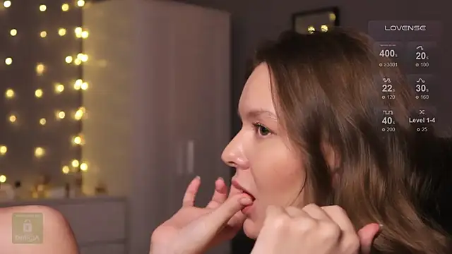 Snapshot of Hit-girl- chatting on January 30, 2025, 8:53 pm Hit-girl- online show from January 30, 2025, 8:53 pm