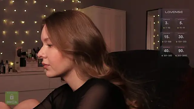 Snapshot of Hit-girl- chatting on February 15, 2025, 6:12 pm Hit-girl- online show from February 15, 2025, 6:12 pm