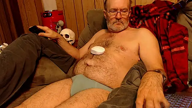 snickers1 online show from November 7, 2025, 7:57 am