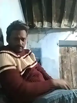 Snapshot of rohanhotguy chatting on December 15, 2025, 4:24 pm rohanhotguy online show from December 15, 2025, 4:24 pm