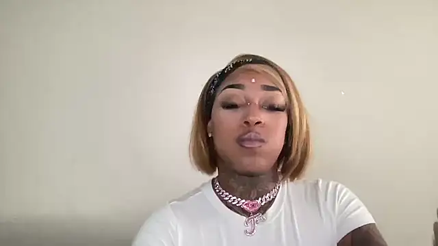 Creamesensation online show from March 12, 2026, 9:52 pm