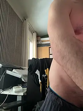 longqwert online show from March 11, 2026, 8:30 am