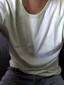 Snapshot of Leo_Big chatting on April 29, 2026, 11:58 am Leo Big online show from April 29, 2026, 11:58 am