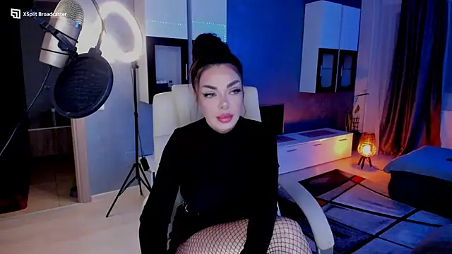 Miss kay1111 online show from December 4, 2024, 4:32 pm