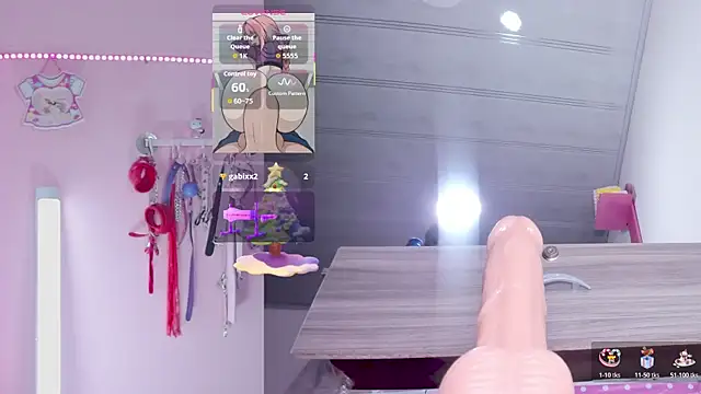 emily foxxxii online show from November 4, 2025, 8:01 pm