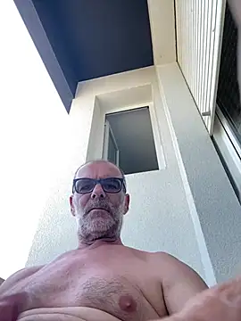Snapshot of CastTaurus chatting on July 20, 2026, 1:13 pm CastTaurus online show from July 20, 2026, 1:13 pm