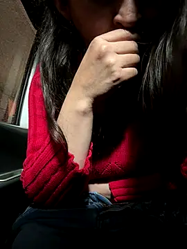 latinfemale online show from November 16, 2025, 9:19 pm