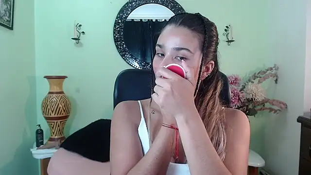 DestinyHills online show from October 6, 2025, 12:06 pm