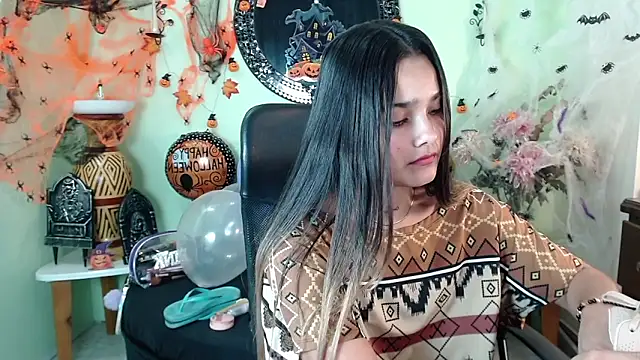 DestinyHills online show from October 21, 2025, 12:15 pm