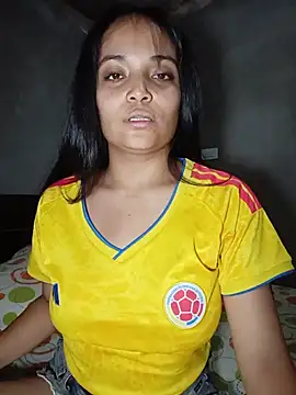 Snapshot of _Estrellita_ chatting on July 7, 2026, 5:16 pm Estrellita online show from July 7, 2026, 5:16 pm