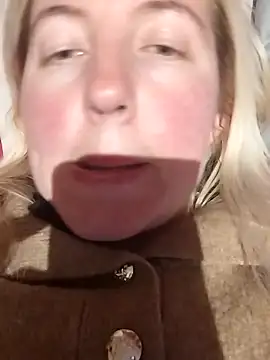 Mllesha74000 online show from February 13, 2026, 7:25 pm