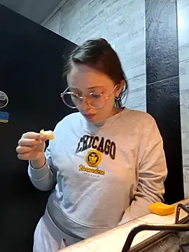 linda-schmidt online show from April 11, 2026, 1:57 am