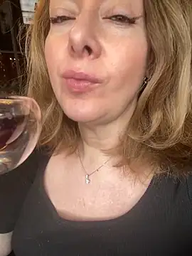 Alice Sweetyyy online show from March 15, 2025, 1:29 pm