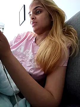 Snapshot of DirtySnowball69 chatting on September 18, 2025, 1:25 pm DirtySnowball69 online show from September 18, 2025, 1:25 pm