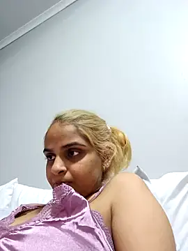 Snapshot of DirtySnowball69 chatting on September 26, 2025, 6:48 pm DirtySnowball69 online show from September 26, 2025, 6:48 pm