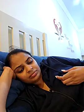 Snapshot of DirtySnowball69 chatting on February 19, 2025, 6:00 pm DirtySnowball69 online show from February 19, 2025, 6:00 pm