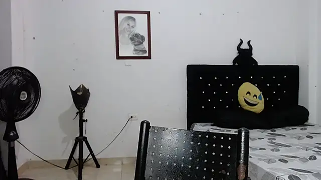 venuz mendoza20 online show from October 17, 2025, 9:38 pm