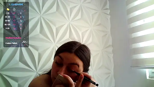 jerryandjessica online show from September 19, 2025, 6:12 pm