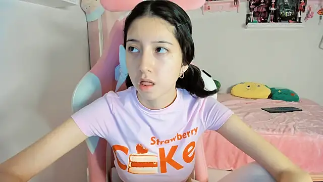 cherrycute online show from December 22, 2024, 1:34 am