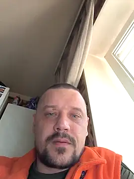 Snapshot of DanielOhCool chatting on September 21, 2025, 7:24 am DanielOhCool online show from September 21, 2025, 7:24 am