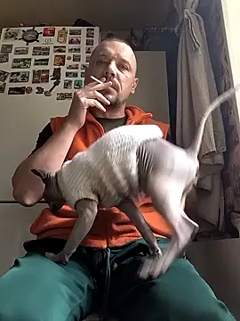 Snapshot of DanielOhCool chatting on September 20, 2025, 8:41 am DanielOhCool online show from September 20, 2025, 8:41 am