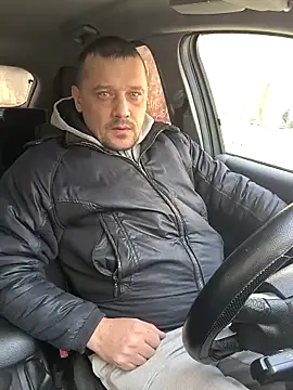 Snapshot of DanielOhCool chatting on February 27, 2025, 10:55 am DanielOhCool online show from February 27, 2025, 10:55 am