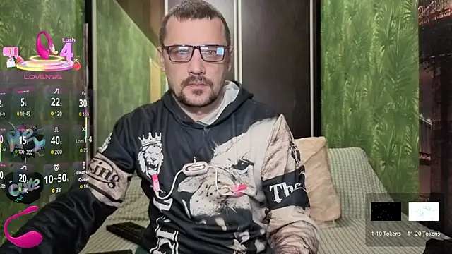 Snapshot of DanielOhCool chatting on September 18, 2025, 5:43 am DanielOhCool online show from September 18, 2025, 5:43 am