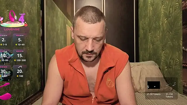 Snapshot of DanielOhCool chatting on November 8, 2025, 5:22 am DanielOhCool online show from November 8, 2025, 5:22 am