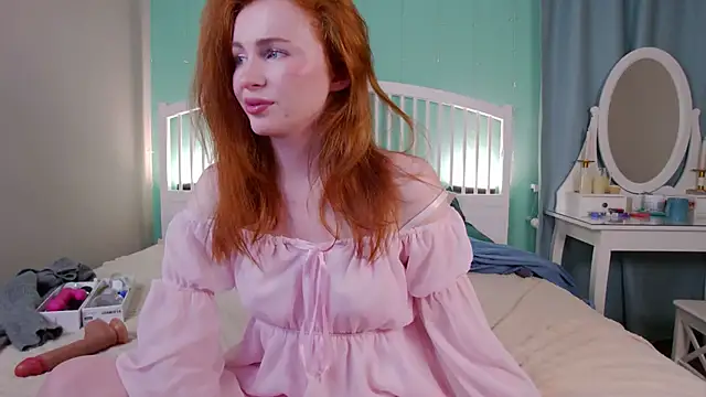 GingerArin online show from March 22, 2025, 4:04 pm