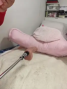 babyariane online show from September 20, 2025, 11:43 pm