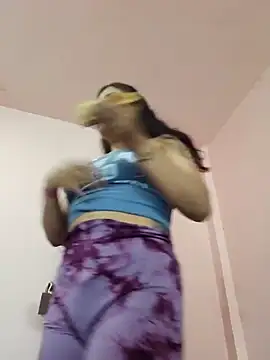 DORYY online show from September 19, 2025, 11:20 pm