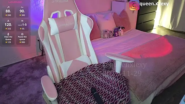 queenxlexy online show from November 29, 2025, 10:54 pm