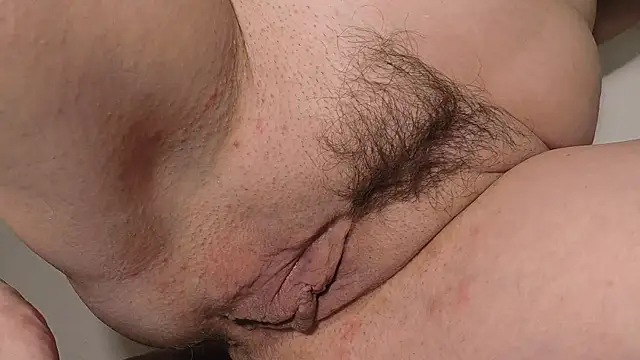 Xollan  online show from September 14, 2025, 10:54 pm