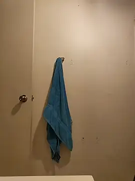 tropikboy online show from October 1, 2025, 9:58 am