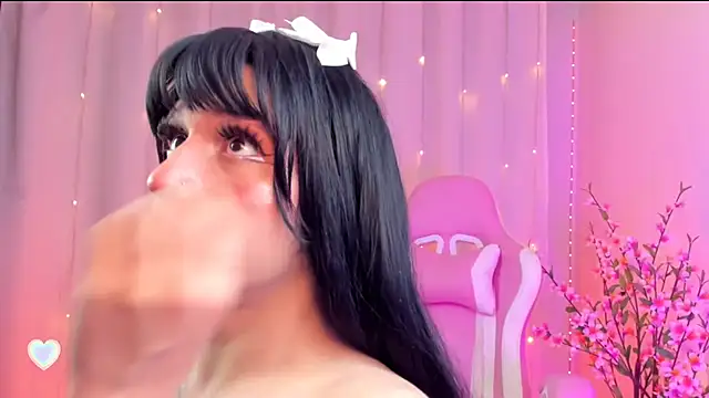 rosseblondee online show from September 27, 2025, 9:43 pm