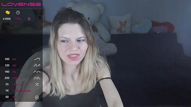 night is dark online show from January 21, 2025, 11:02 pm